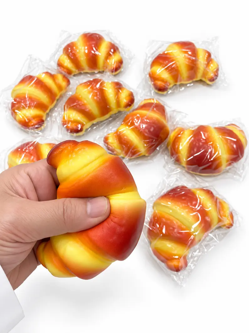 Crossaint Squishy 